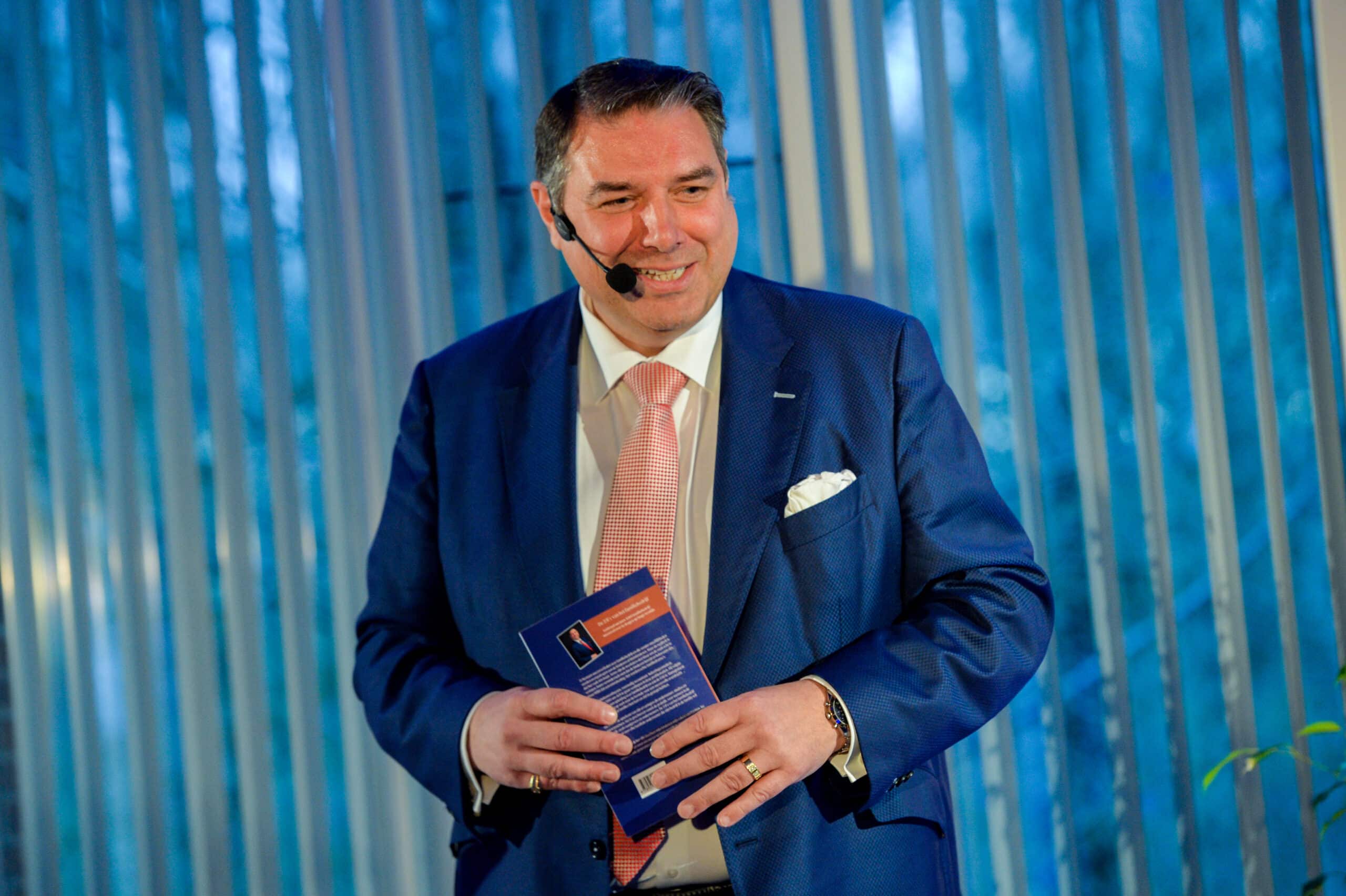 Kurt Vannieuwenhuysen tijdens boekvoorstelling evenement "De 3 B’s van het familiebedrijf"